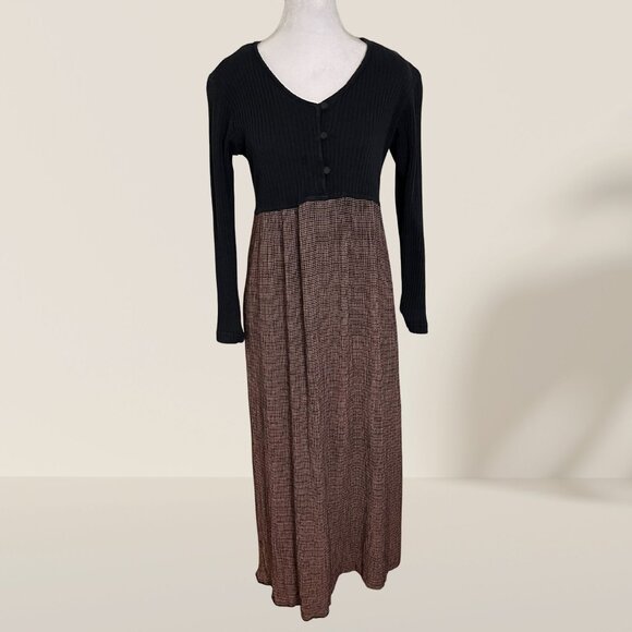 Dressing Clio Dresses & Skirts - ✨ Dressing Clio Two-Tone Long Sleeve Maxi Dress – Size M